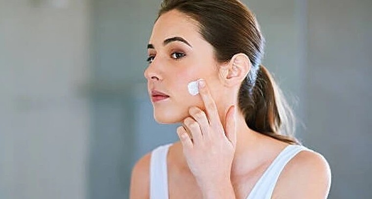 చలికాల చర్మ సంరక్షణ.. లైట్ మాయిశ్చరైజర్స్ ఎంపికలు

