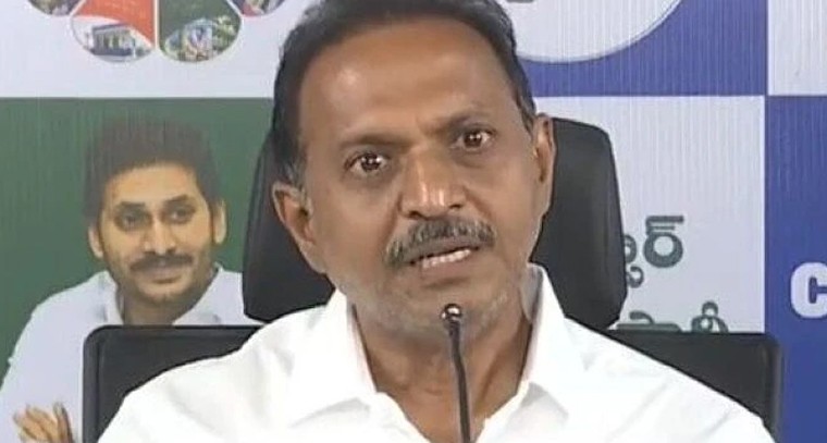 అధికార బలంతోనే కేసుల మాఫీ.. చంద్రబాబు తీరుపై వైఎస్సార్‌సీపీ నిప్పులు

