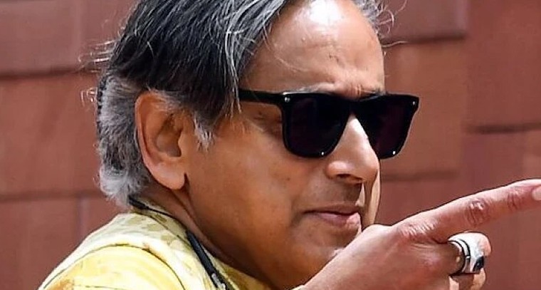 పార్లమెంటు సభల్లో గందరగోళాలకు వ్యతిరేకంగా శశి తరూర్ బలమైన వాదన

