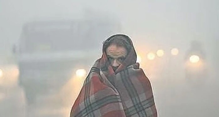 గజగజ వణికిస్తున్న చలి పులి.. తెలుగు రాష్ట్రాల్లో సింగిల్ డిజిట్‌కు పడిపోయిన ఉష్ణోగ్రతలు!

