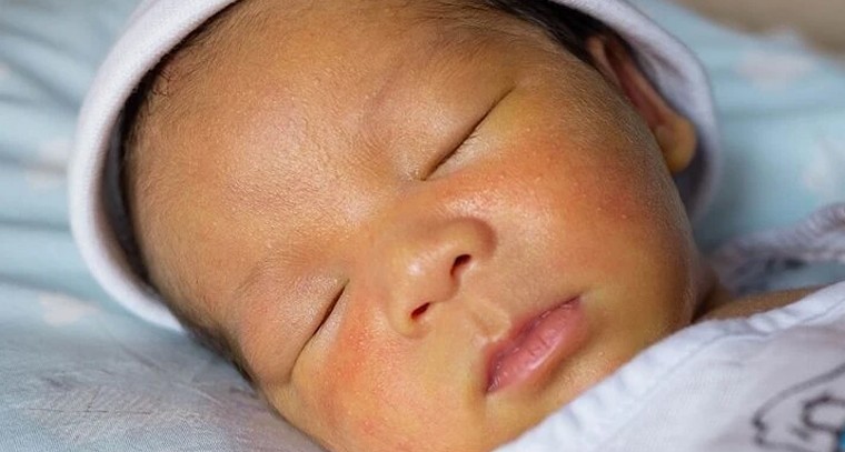 శీతాకాలంలో పసిపిల్లల ఆరోగ్యం.. ఈ ప్రమాదకర సంకేతాలను అస్సలు నిర్లక్ష్యం చేయకండి!

