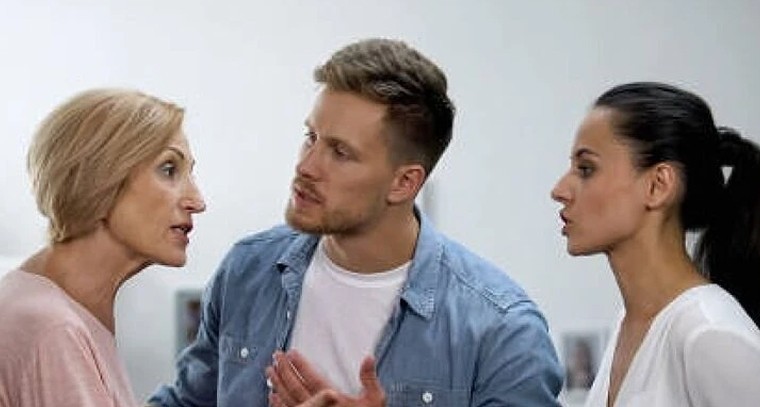 రిలేషన్‌షిప్‌లలో గొడవల మూల కారణం.. సమర్థవంతమైన కమ్యునికేషన్ లోపం

