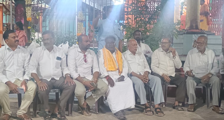 ఆంజనేయ స్వామి గుడి పై ఆజ మాయిషి చెలాయింపు...?

