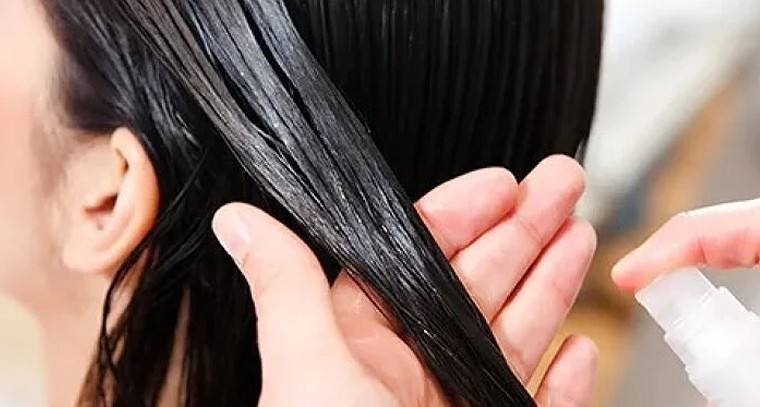 జుట్టు రాలే సమస్యకు 'బియ్యం నీరు'.. ఇంట్లోనే లభించే అద్భుత ఔషధం!

