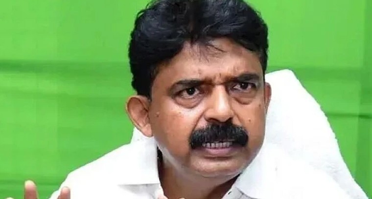 పవన్ విమర్శలపై పేర్ని నాని ఫైర్: 