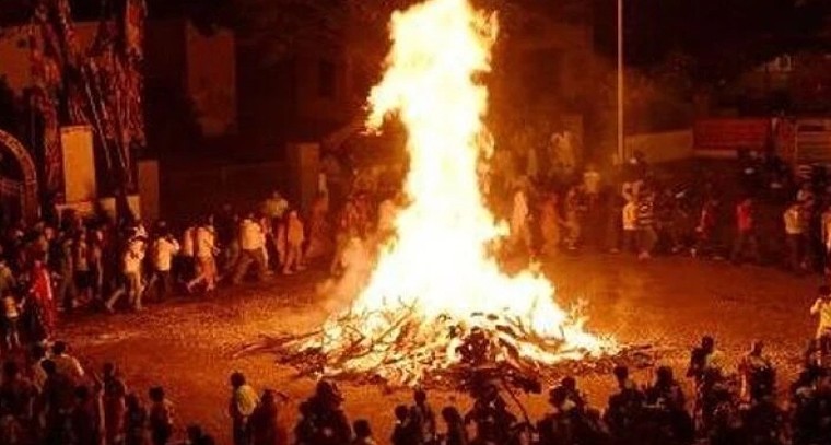 సంక్రాంతి సందడి షురూ.. జనవరి 14నే 'భోగి' పండుగ.. ముహూర్తం ఖరారు చేసిన పండితులు!

