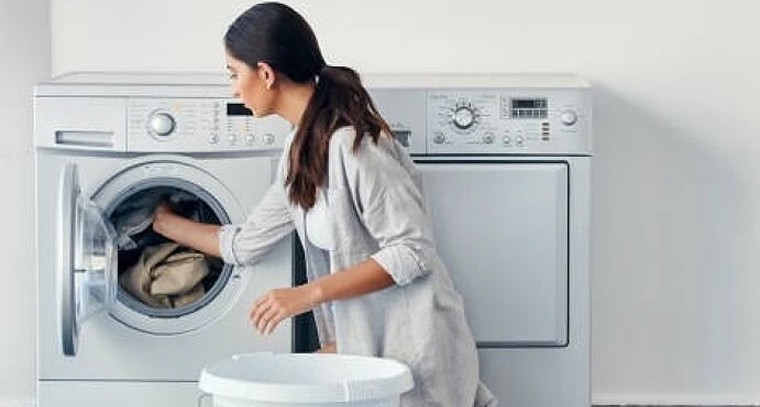 వాషింగ్ మెషీన్‌తో బట్టలు ఉతకడం ఒక కళ.. ఈ టిప్స్‌తో మీ దుస్తులు, మెషీన్‌ జీవితం పెంచుకోండి!

