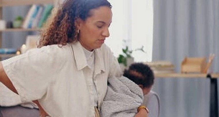 ప్రసవం తర్వాత వేధించే వెన్నునొప్పి: ఉపశమనం కోసం నిపుణుల కీలక సూచనలు

