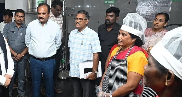 ఏపీలో మహిళా సంఘాలకు కీలక బాధ్యతలు.. స్మార్ట్ కిచెన్ల నిర్వహణ ఇక వారి చేతుల్లోనే!

