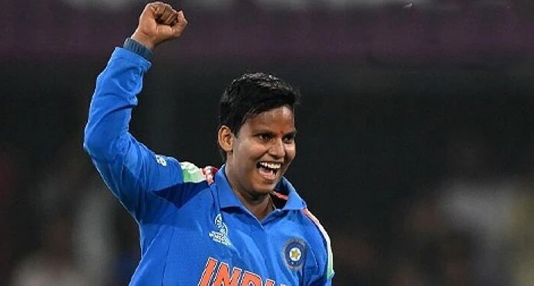 దీప్తి శర్మ రూ. 3.2 కోట్లతో యూపీ వారియర్స్‌కు... WPL వేలంలో టాప్ ధర సాధించిన స్పిన్ క్వీన్!

