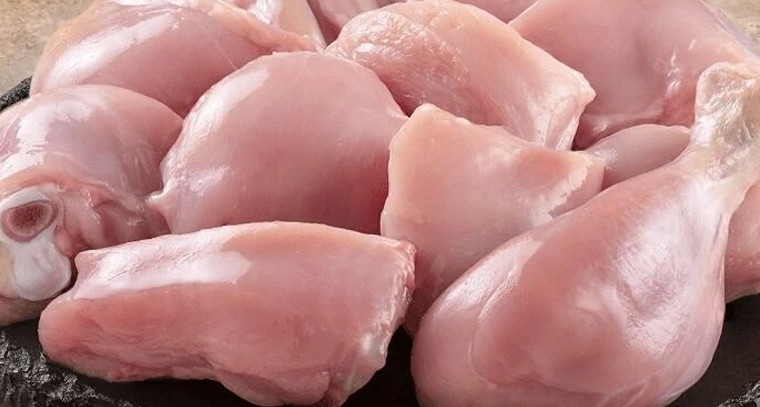 తెలుగు రాష్ట్రాల్లో నిలకడగా చికెన్ ధరలు.. సామాన్యులకు ఊరట, కోడిగుడ్డు ధర మాత్రం ‘హాట్’!

