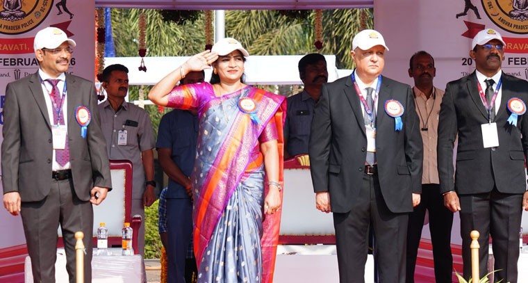 స్పోర్ట్స్ మీట్ ను ప్రారంభించిన హోంమంత్రి వంగలపూడి అనిత, డీజీపీ హరీష్ కుమార్ గుప్తా