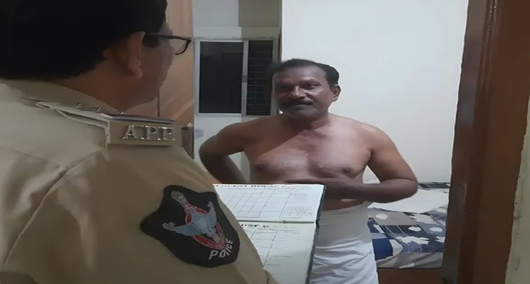 అసాంఘిక కార్యకలాపాలకు పాల్పడితే కఠిన చర్యలు

