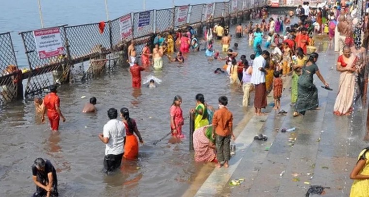 ఇంద్రకీలాద్రిపై దసరా శరన్నవరాత్రి ఉత్సవాలు.. సరస్వతీ దేవిగా అమ్మవారి దర్శనం

