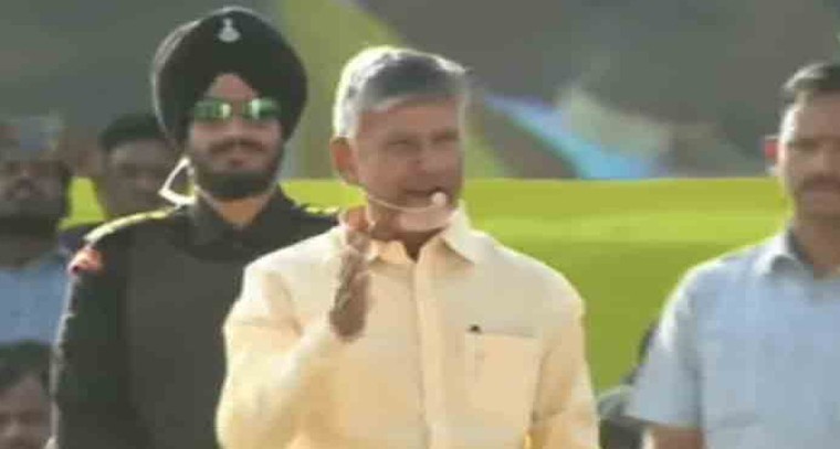 తిరుమలలో కొనసాగుతున్న భక్తుల రద్దీ