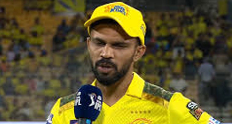 టాస్ గెలిచి బౌలింగ్ ఎంచుకున్నా చెన్నై 


