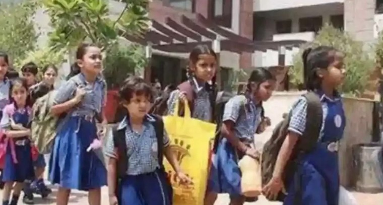 ఆంధ్రప్రదేశ్‌లో విద్యార్థులకు దసరా బోనస్.. సెలవులు మరో రెండు రోజులు పొడిగింపు

