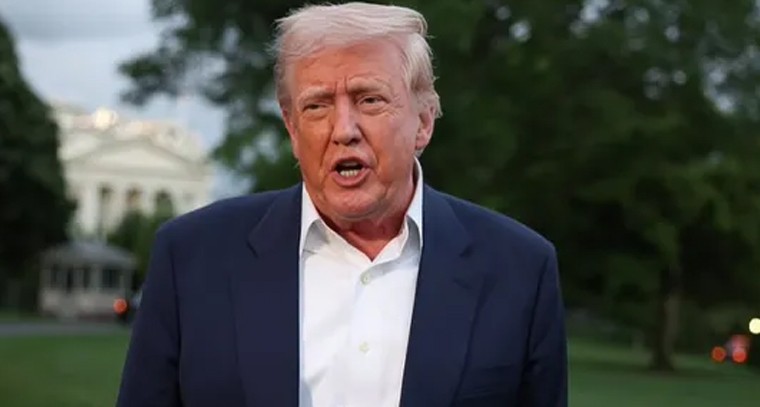 స్వల్పంగా తగ్గిన పసిడి ధరలు