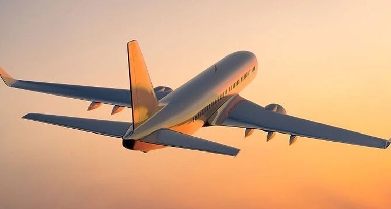 ఇండో-పాక్ హైవోల్టేజ్ పోరు.. కొలంబో విమాన టికెట్లకు రెక్కలు.. ఒక్కసారిగా పెరిగిన డిమాండ్!

