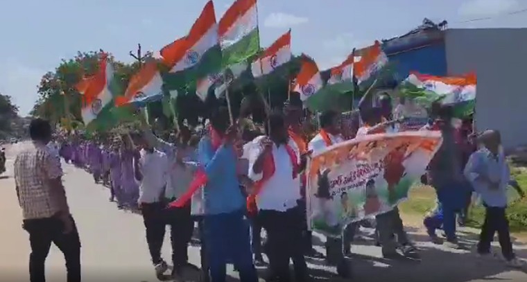 గురువారం సందర్భంగా ప్రత్యేక పూజలు

