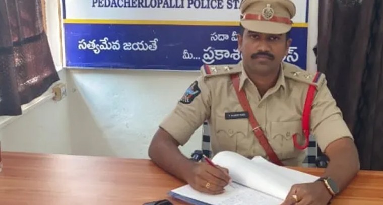 ఆ కారణంతో ఉద్యోగాలు వదిలేస్తున్న మహిళలు!

