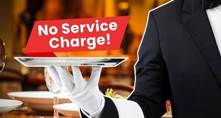 రెస్టారెంట్లలో 'సర్వీస్ ఛార్జ్' వసూలు చేస్తే జరిమానా తప్పదు.. వినియోగదారులకు ఊరటనిచ్చేలా కేంద్రం కీలక నిర్ణయం

