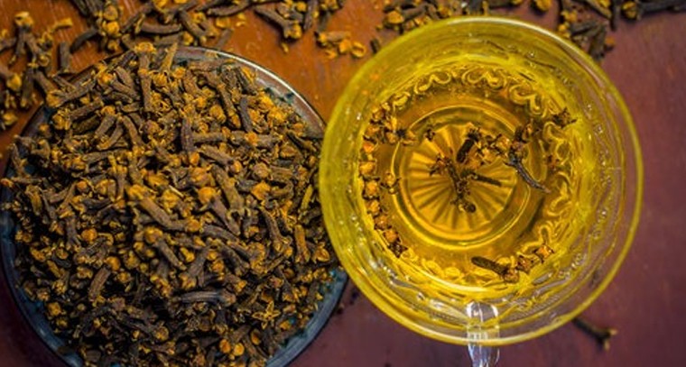 లవంగం నీటితో ఎన్నో ఆరోగ్య ప్రయోజనాలు..!

