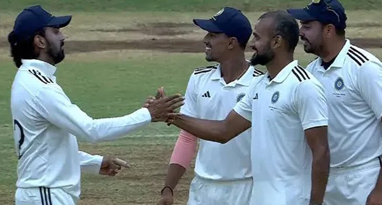 దులీప్ ట్రోఫీ... బ్యాటింగ్ కు దిగిన ఇండియా సి జట్టు

