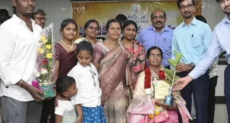 రెండో రోజు తగ్గిన బంగారం ధరలు

