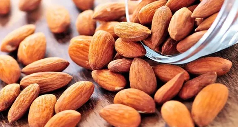 బాదంతో కలిగే ఆరోగ్య ప్రయోజనాలు తెలుసా?

