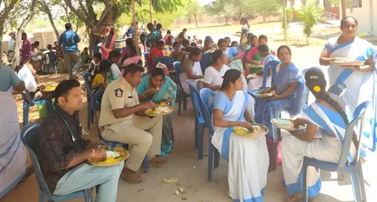 ముంబై, కోల్ కతా కెప్టెన్లకు భారీ జరిమానా