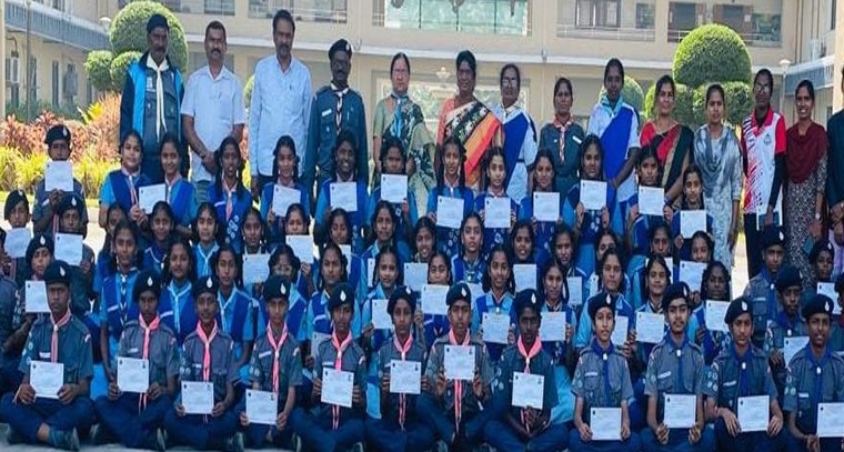 స్కౌట్స్ & గైడ్స్ కు ప్రత్యేక అభినందనలు...జిల్లా విద్యాశాఖ అధికారి మాధవి

