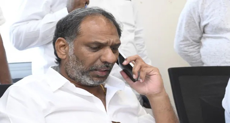 నేలపై పడుకుంటే ఎన్నో ఆరోగ్య ప్రయోజనాలు..!

