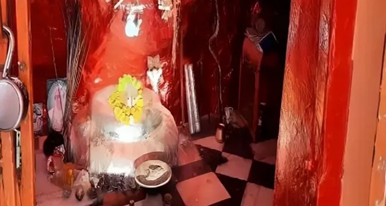 పెళ్లికాని వారు ఇక్కడ దీపాలు వెలిగిస్తే.. షాదీ పక్కా

