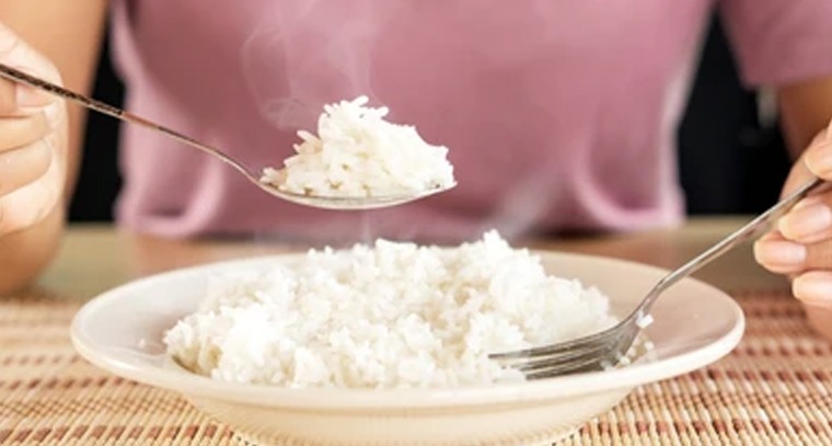 ప్రతిరోజూ మూడు పూటలా అన్నమే తింటున్నారా? ఈ సమస్యలు తప్పవు..!

