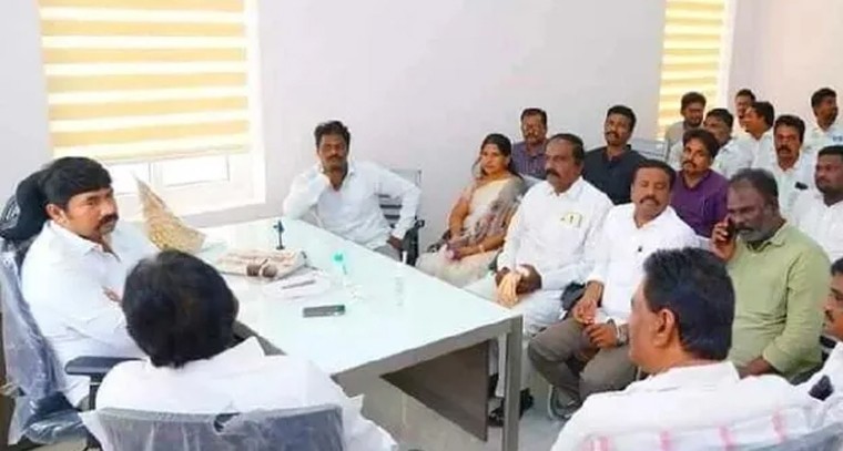 భద్రాచల శ్రీరామకోటి పాదయాత్రికులకు సత్కారం