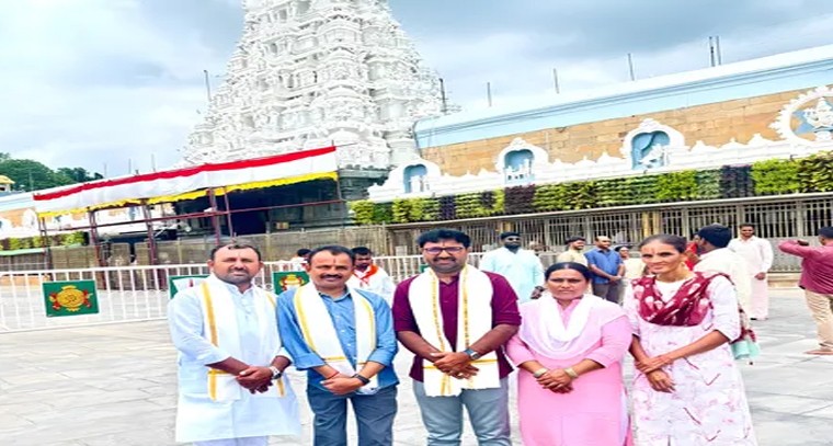 శ్రీ వెంకటేశ్వర స్వామిని దర్శించుకున్న పాండు నాయక్

