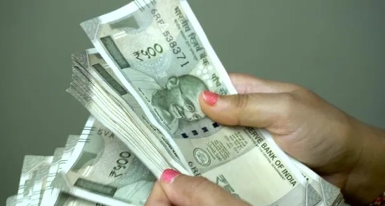 ఆంజనేయస్వామికి ప్రత్యేక పూజలు