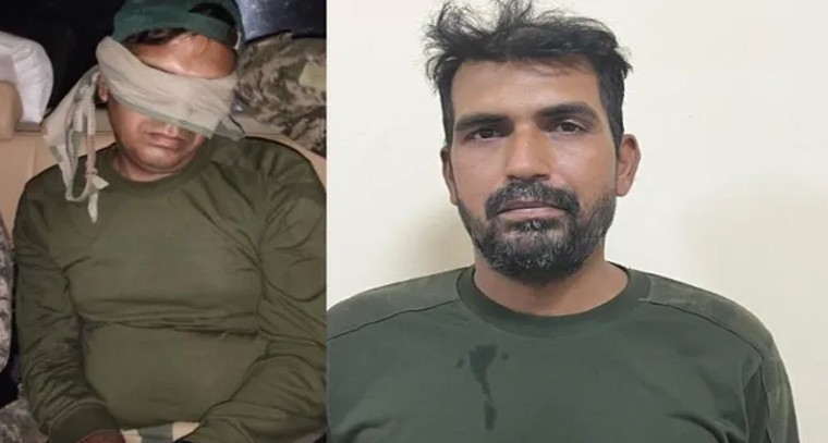 స్వామివారి పులిహోర ప్రసాదంలో పురుగుల కలకలం

