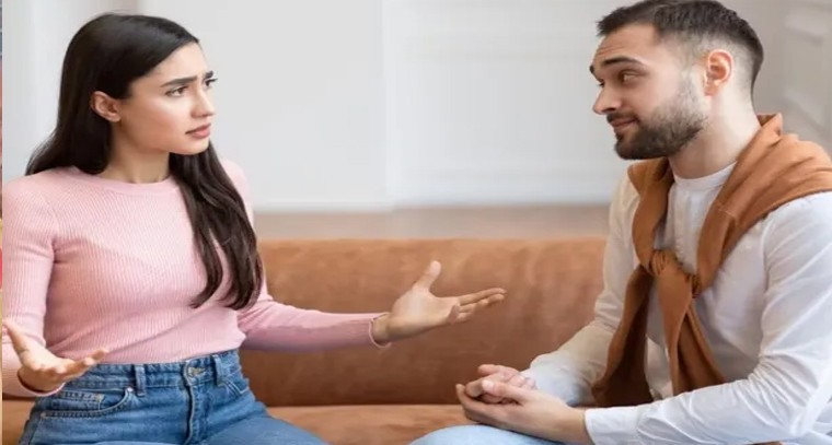 భార్య దగ్గర దాచిన రహస్యాలు.. కుటుంబ జీవితం కోసం ఎటు దారితీస్తాయో తెలుసా?

