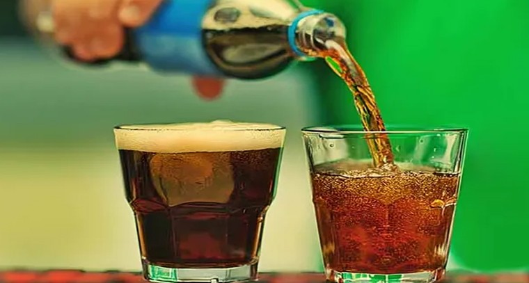 కిడ్నీలకు ముప్పు తెచ్చే కూల్ డ్రింక్స్.. జాగ్రత్త!

