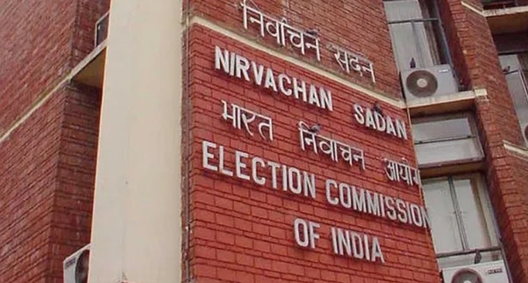 తిరుమలలో శ్రీవారి సర్వదర్శనం టికెట్ల రద్దీ