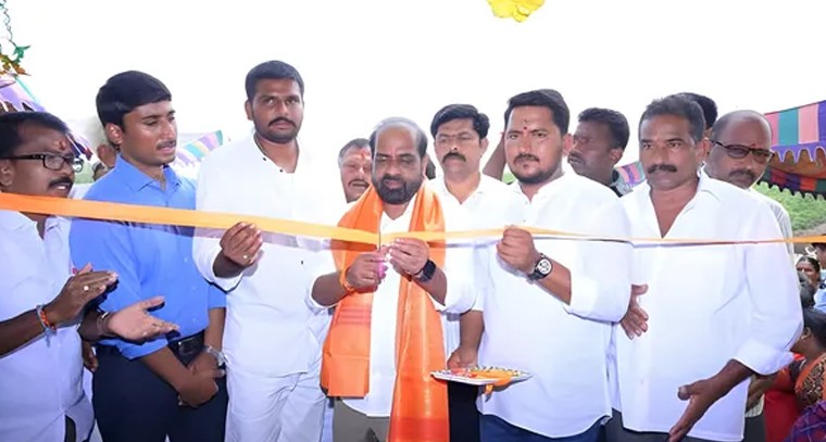 గొట్టూరులో బహుళ ప్రయోజన గోదాం ప్రారంభం

