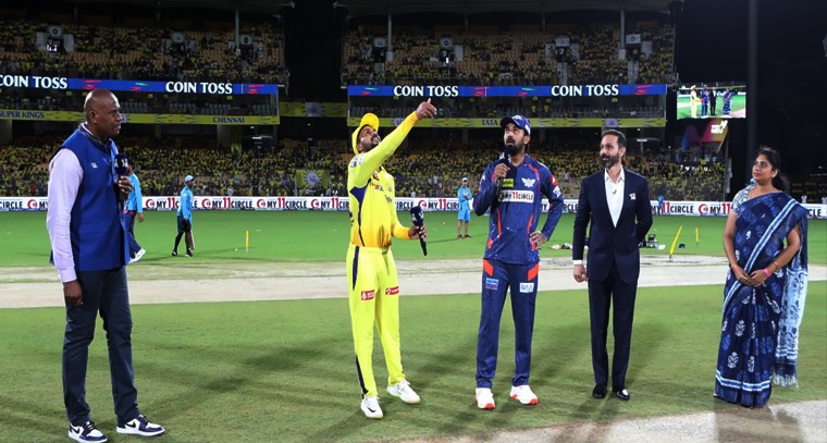 టాస్ గెలిచి బౌలింగ్ ఎంచుకున్న లక్నో సూపర్ జెయింట్స్

