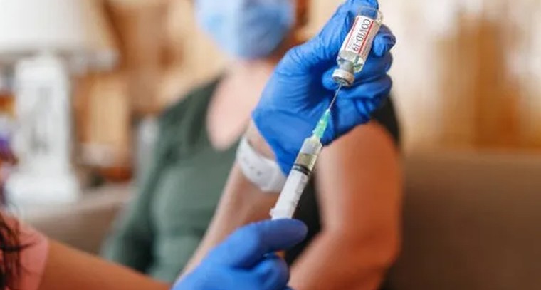 కోవిడ్ టీకాతో మరణాలకు సంబంధం లేదని ఐసీఎంఆర్, ఎయిమ్స్ స్పష్టం

