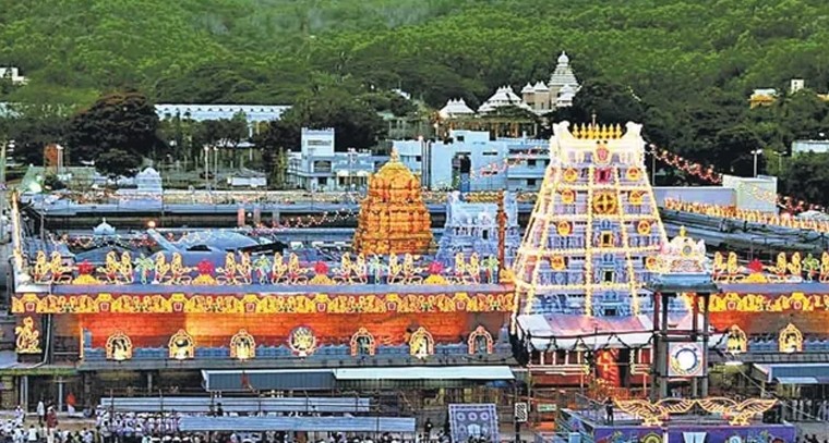 శ్రీవారి దర్శనానికి 12 గంటల సమయం

