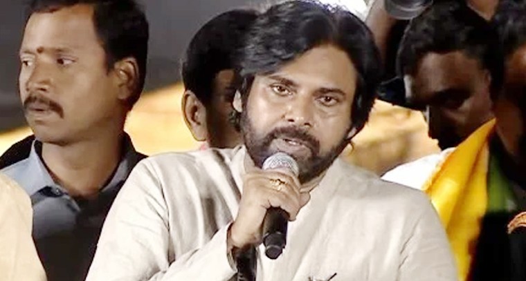 తిరుమలలో భారీగా రద్దీ
