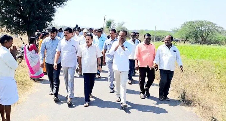 వైభవంగా శివాలయంలో కార్తీక పౌర్ణమి పూజలు