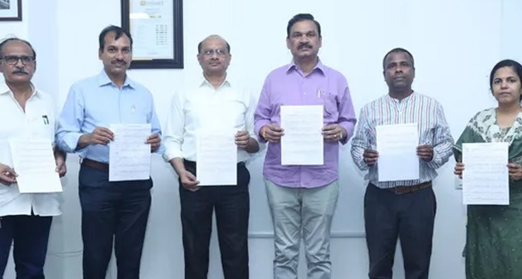 చెన్నై టీంకు షాక్.. టోర్నీకి ముందే స్టార్ బౌలర్ దూరం