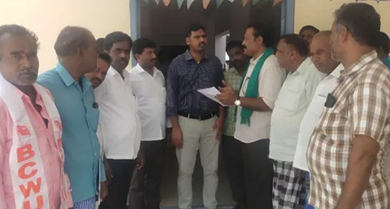 సింహ‌ వాహనంపై యోగ‌న‌ర‌సింహుడి అలంకారంలో శ్రీ‌ మలయప్ప